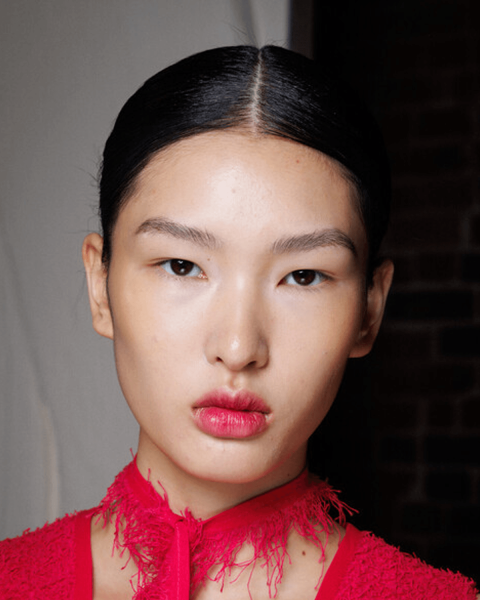 80sinspired pink lips on Asian model